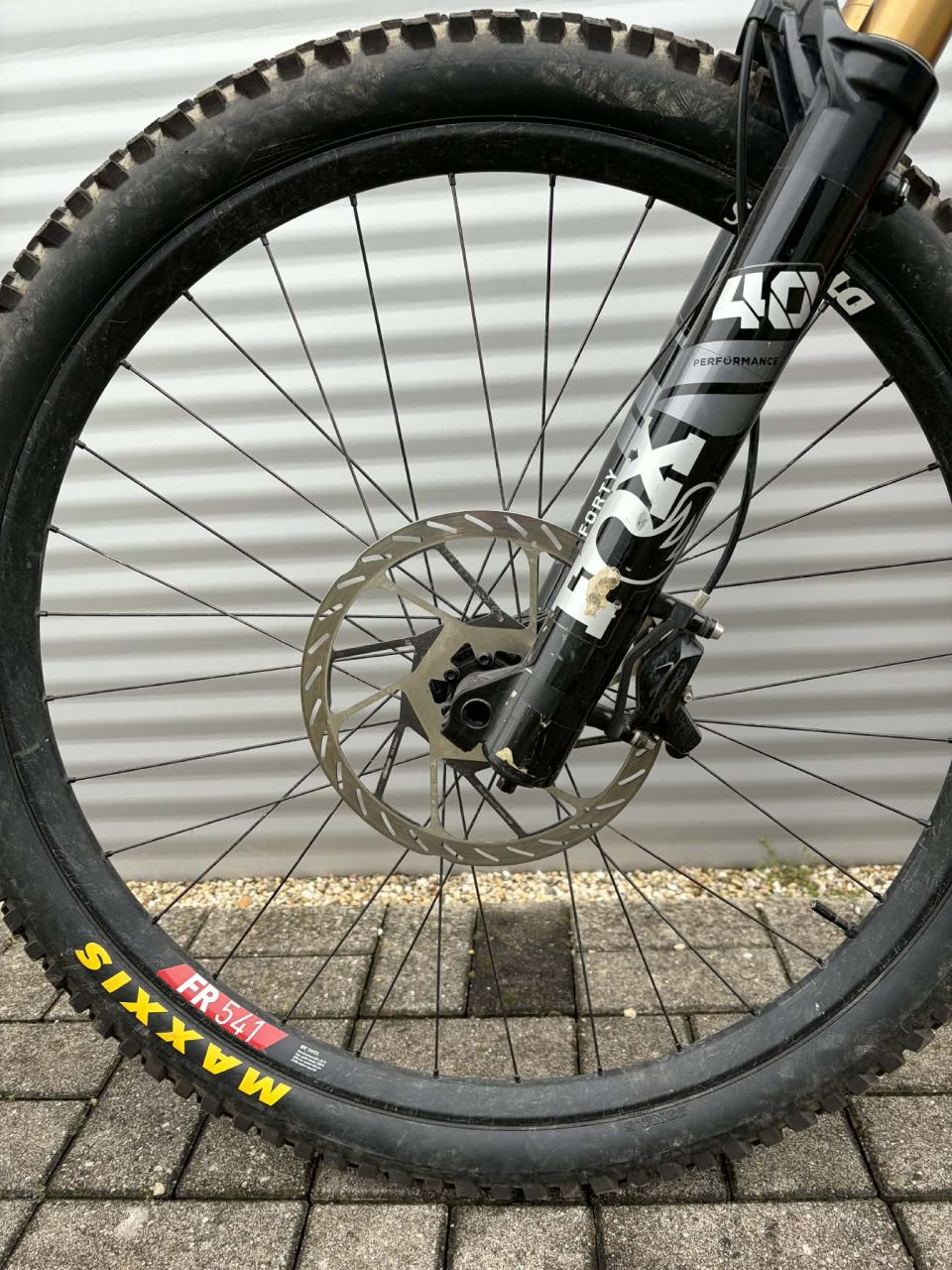 2024 Santa Cruz V10 X01 Carbon CC Downhill Kerékpár