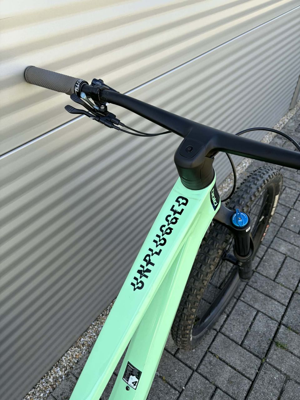 2024 BOLD Unplugged Pro Enduro Kerékpár