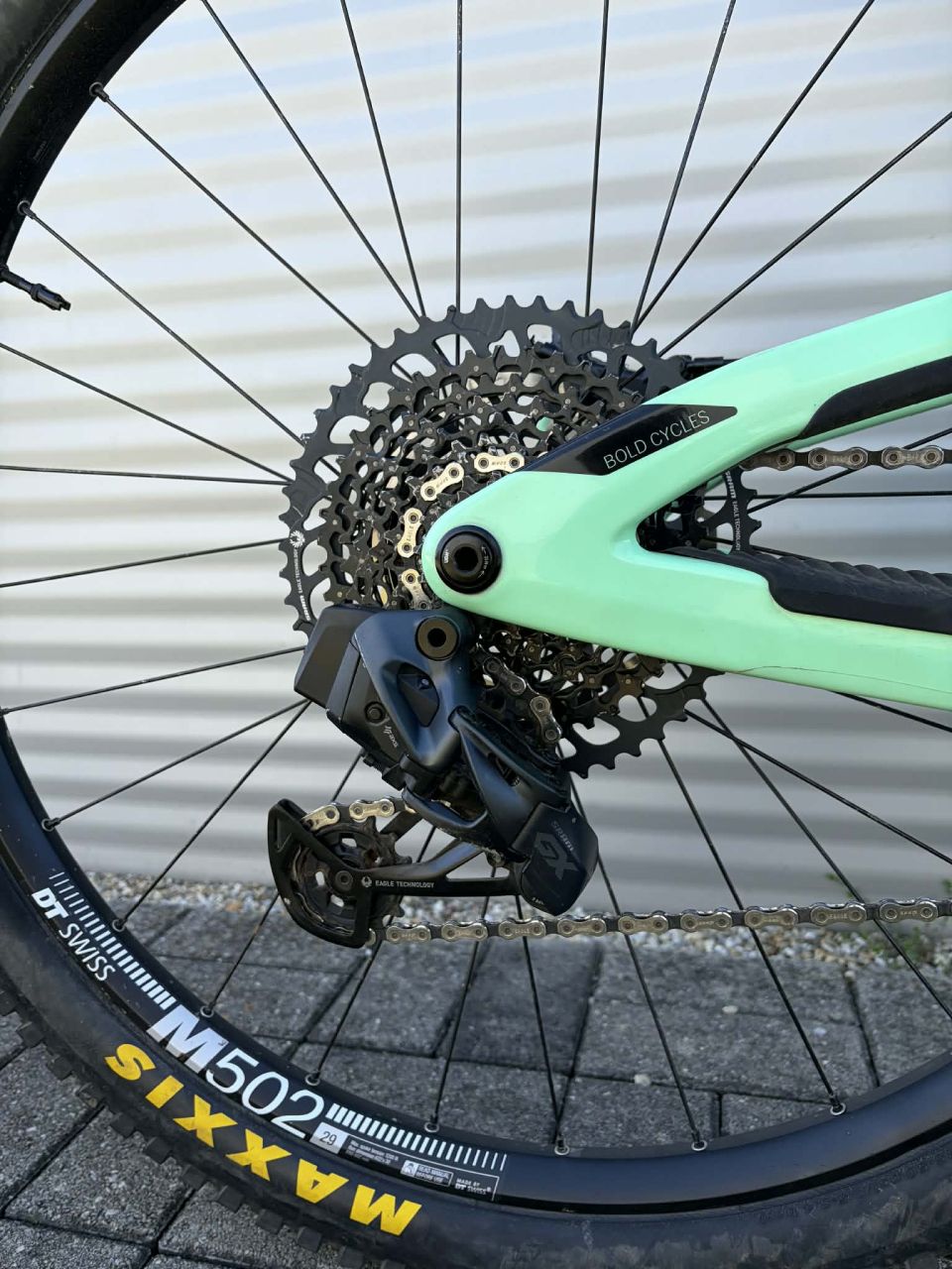 2024 BOLD Unplugged Pro Enduro Kerékpár