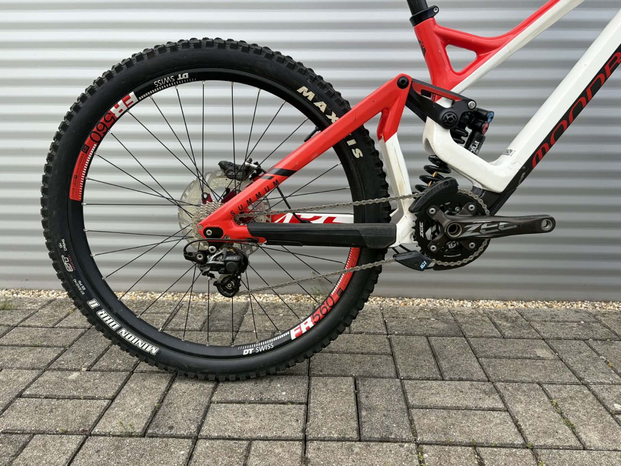 2019 Mondraker Summum Carbon Pro Downhill Kerékpár 2019 Mondraker Summum Carbon Pro Downhill Kerékpár