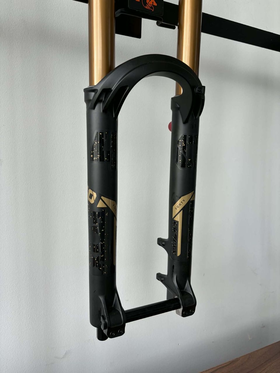 2025 FOX 40 FLOAT FACTORY GRIP X2 203MM 29" Villa