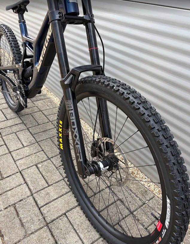 2027 Santa Cruz V10 DH S Downhill Kerékpár