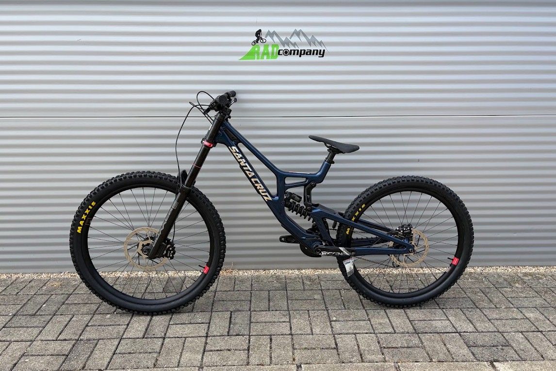 2027 Santa Cruz V10 DH S Downhill Kerékpár