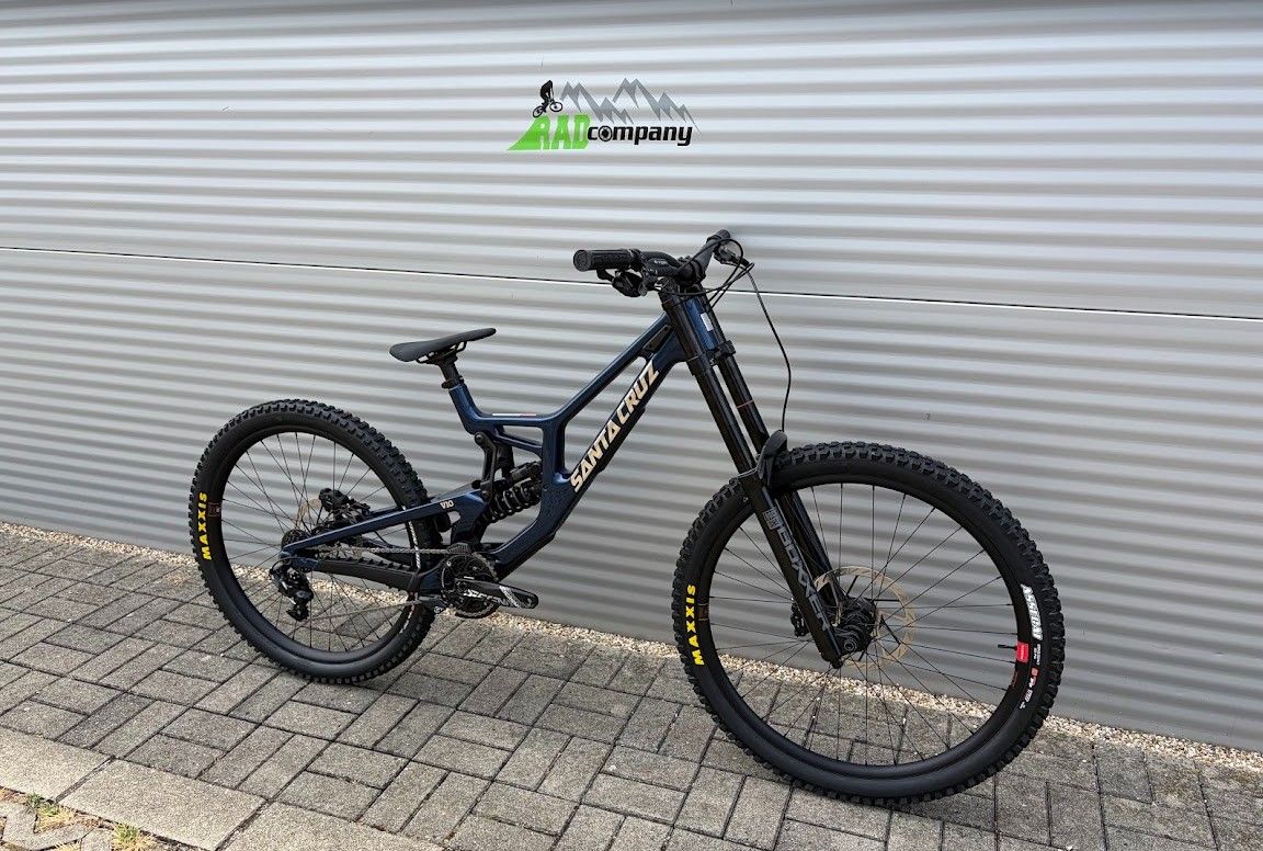 2027 Santa Cruz V10 DH S Downhill Kerékpár