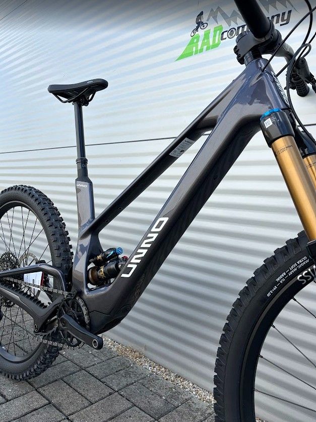2027 UNNO MITH Race E-bike