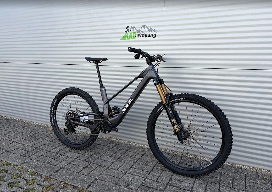 2027 UNNO MITH Race E-bike