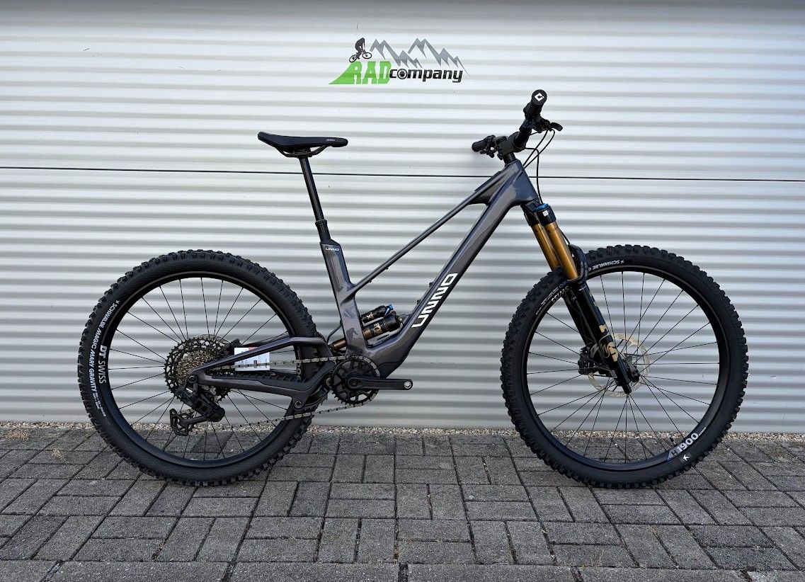 2027 UNNO MITH Race E-bike