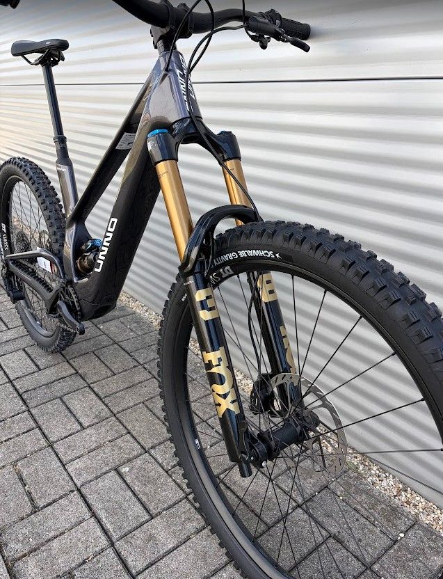 2027 UNNO MITH Race E-bike