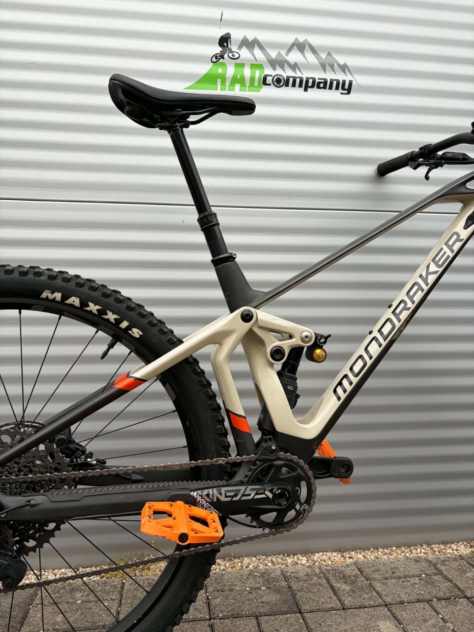 2023 Mondraker Superfoxy Carbon R Enduro Kerékpár