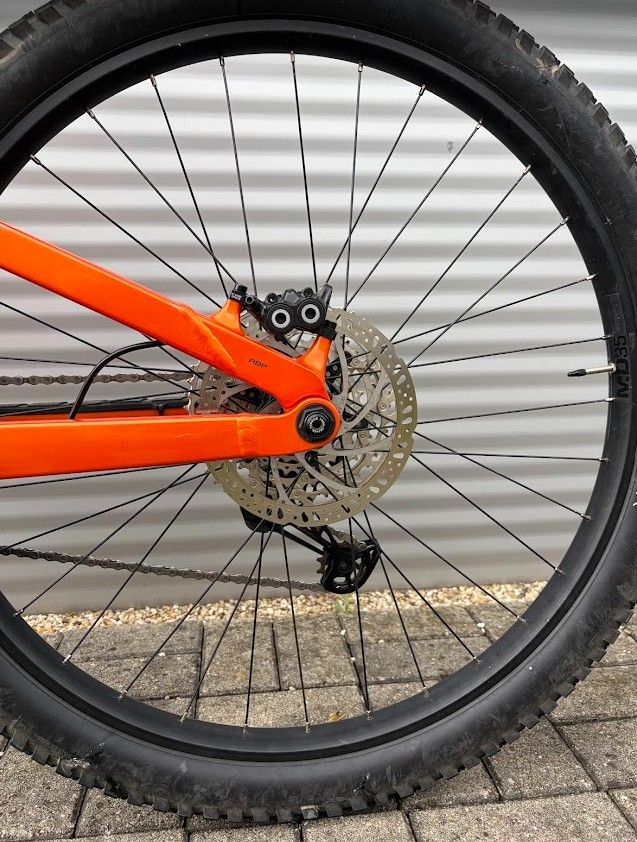 2022 Trek Slash 7 29" Enduro Kerékpár