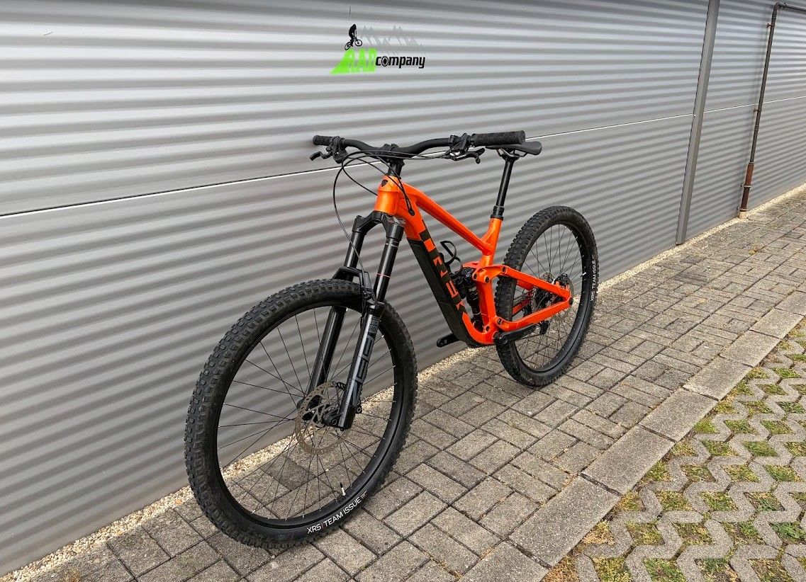 2022 Trek Slash 7 29" Enduro Kerékpár
