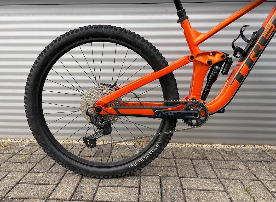 2022 Trek Slash 7 29" Enduro Kerékpár