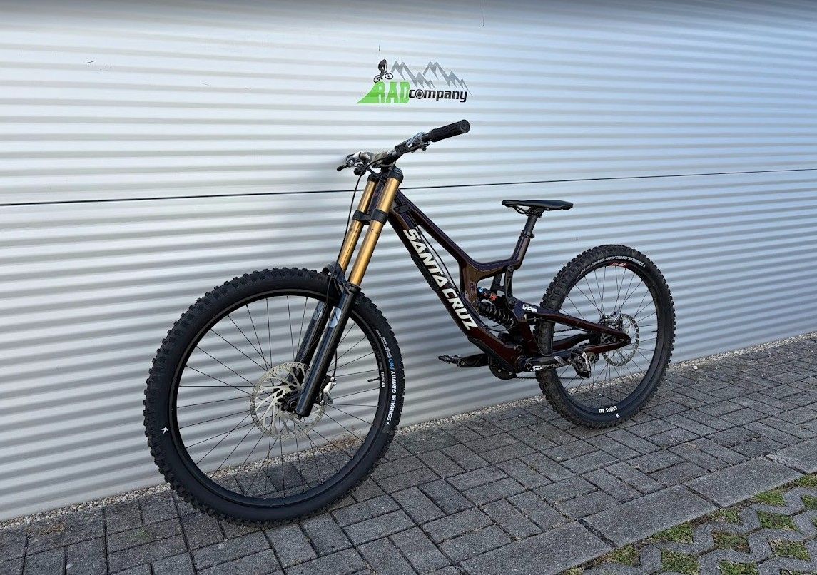 2023 Santa Cruz V10 Downhill Kerékpár