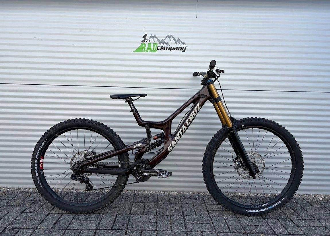 2023 Santa Cruz V10 Downhill Kerékpár