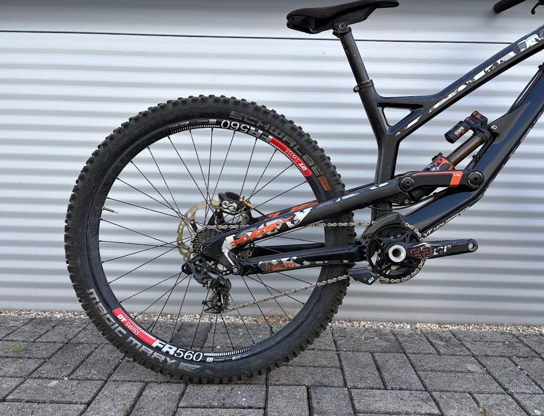 2016 YT Tues CF Pro Downhill Kerékpár