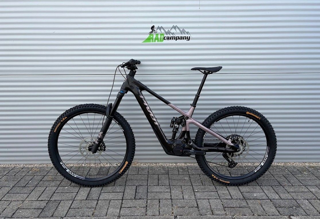 2026 Pivot Shuttle AMP'd Ride GX E-Bike