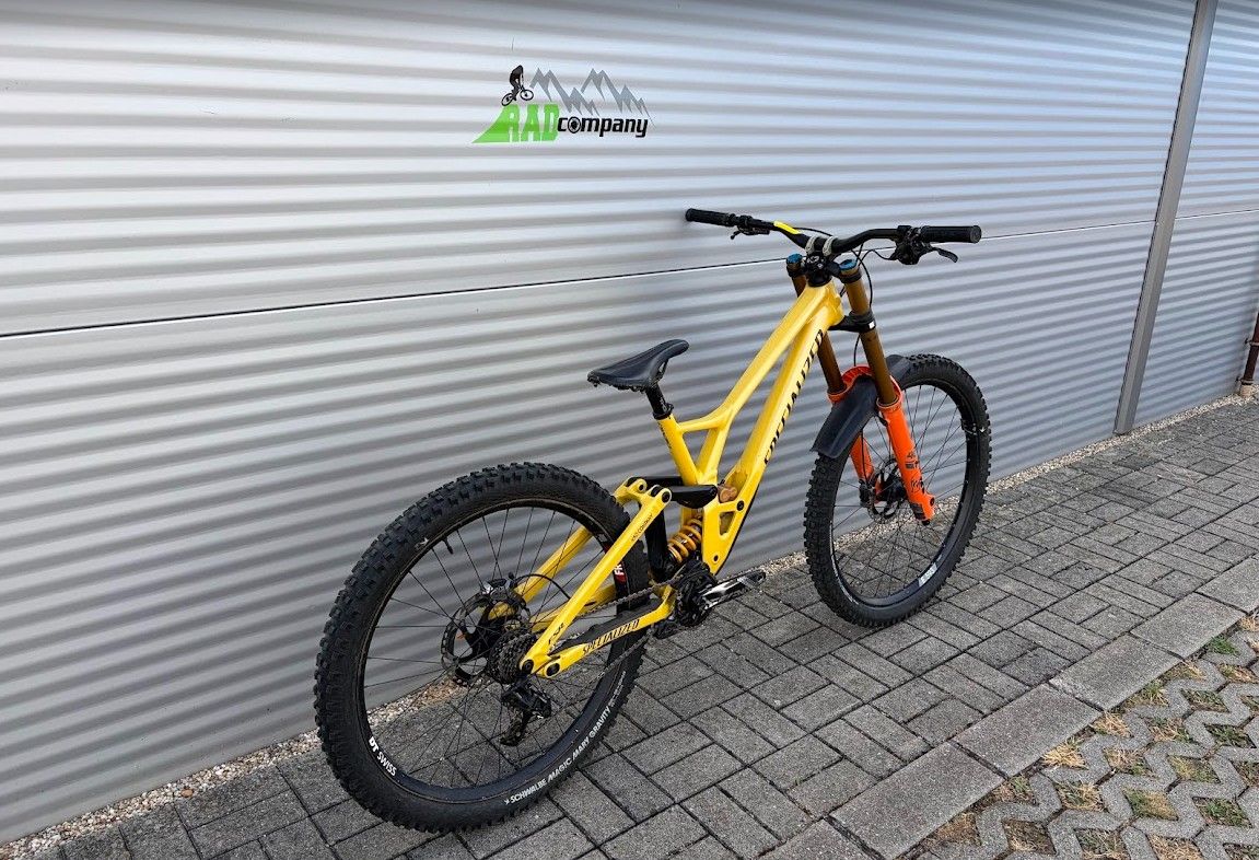 2023 Specialized Demo Downhill Kerékpár