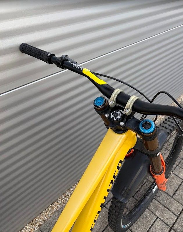 2023 Specialized Demo Downhill Kerékpár