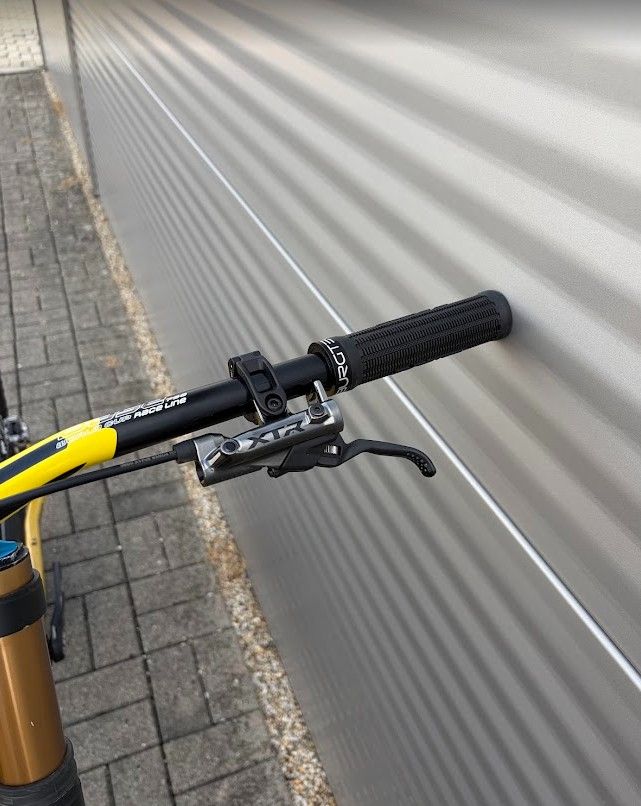 2023 Specialized Demo Downhill Kerékpár