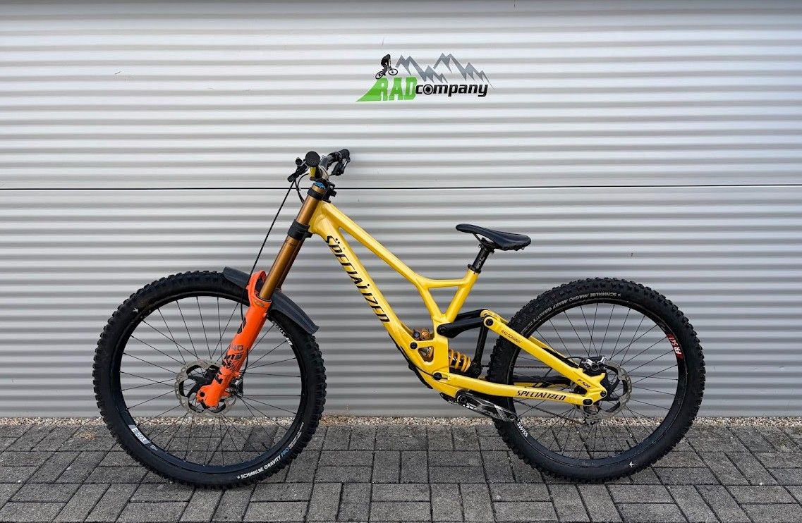2023 Specialized Demo Downhill Kerékpár