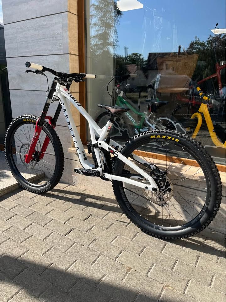 2023 Commencal Supreme DH V5 gyerek downhill kerékpár 2023 Commencal Supreme DH V5 gyerek downhill kerékpár