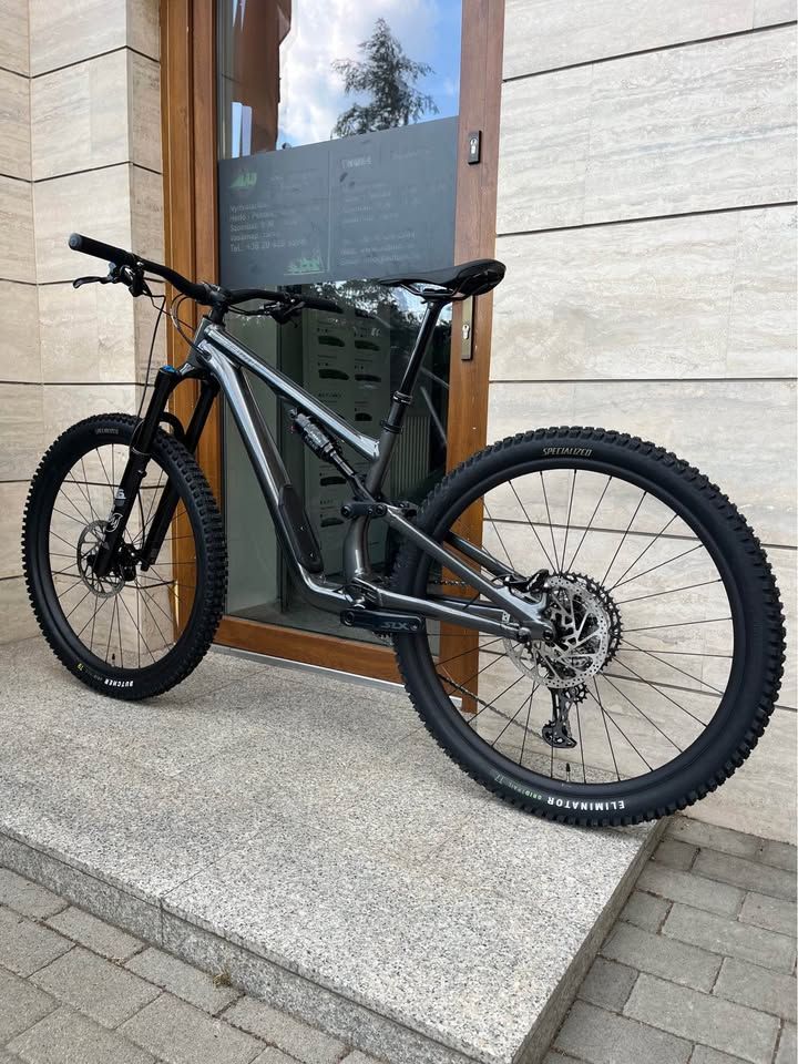 2025 Specialized Stumpjumper Comp Alloy Enduro Kerékpár