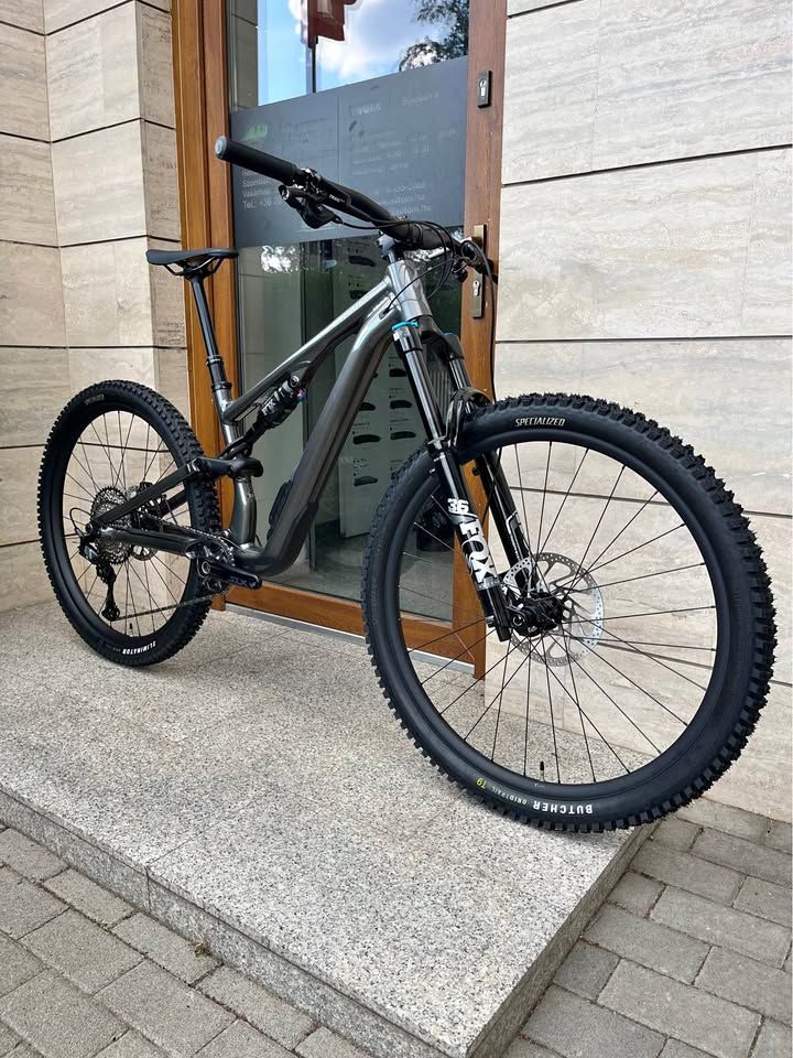 2025 Specialized Stumpjumper Comp Alloy Enduro Kerékpár