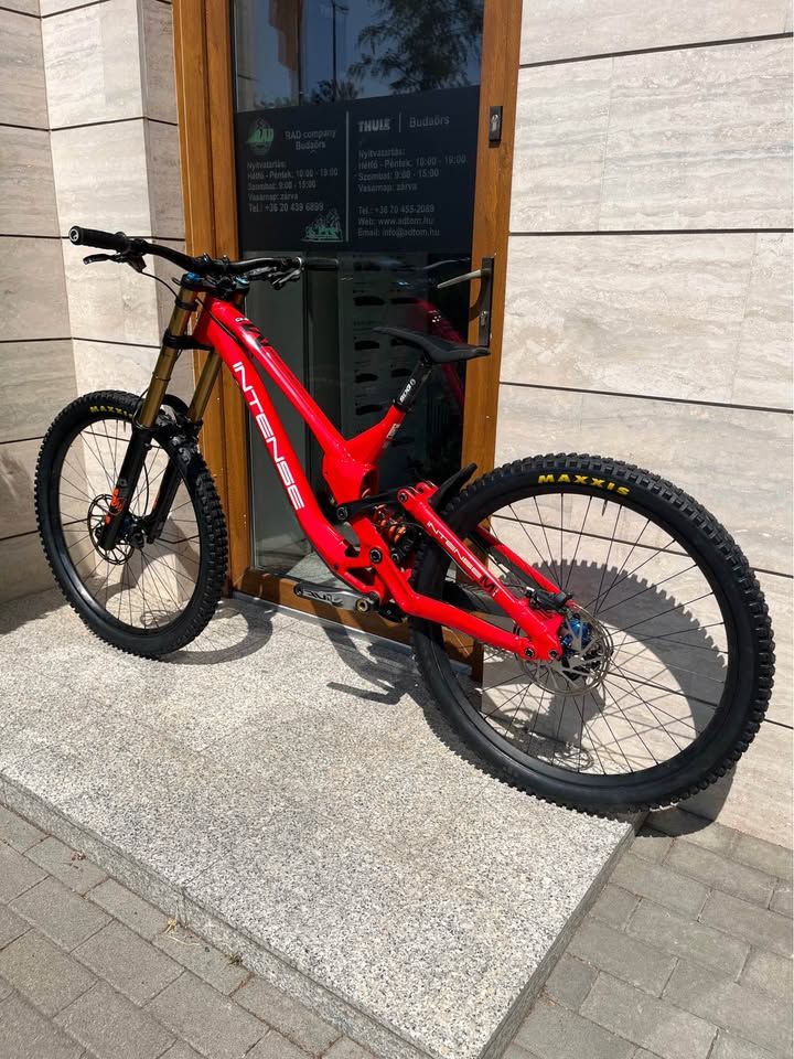 2024 Intense M1 Downhill Kerékpár