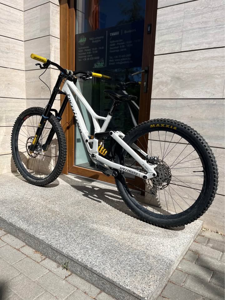 2023 Specialized Demo S2 Downhill Kerékpár