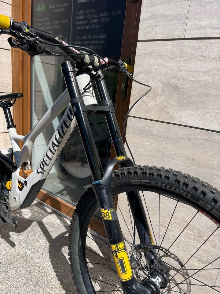 2023 Specialized Demo S2 Downhill Kerékpár