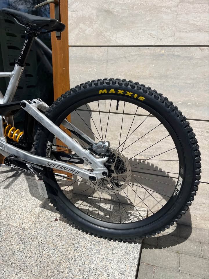 2025 Specialized Demo S3 Downhill Kerékpár