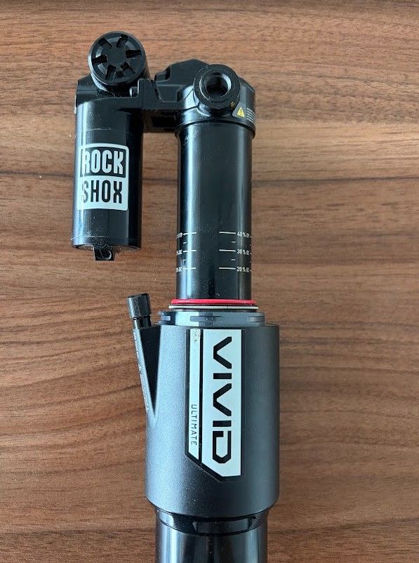 2024 ROCKSHOX Vivid Ultimate Air Trunnion Rugóstag