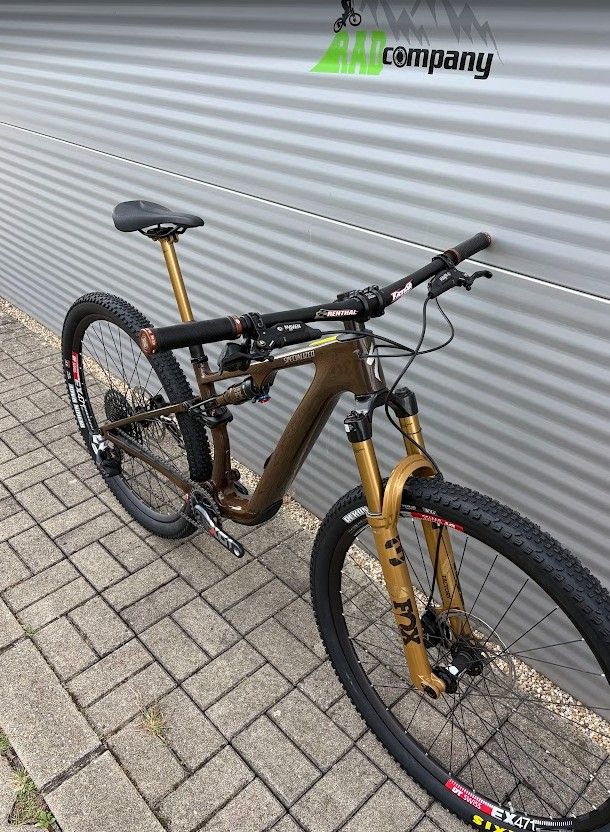 2025 SPECIALIZED EPIC 8 EVO Trail Kerékpár